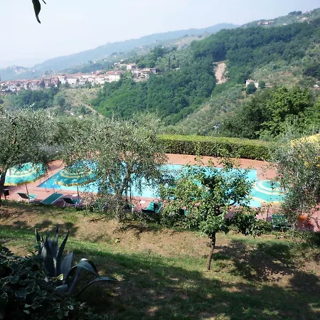 Villa Cecchini Massa e Cozzile